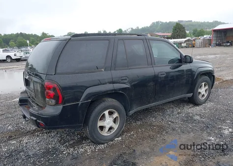 2006 Chevrolet Trailblazer Ls z USA, uszkodzony, nr VIN 1GNDT13S362181532